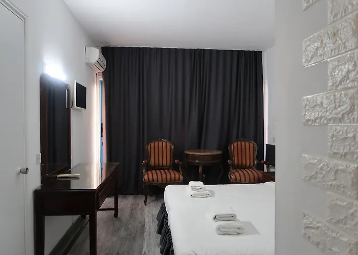 Millennium Apartment *